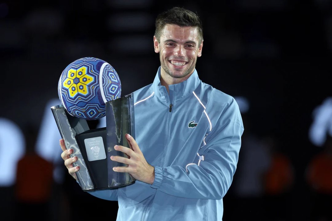 Arthur Gea ganó su primer título ATP en Los Cabos tras vencer a Denis Shapovalov