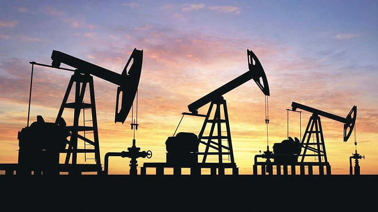 Los países de la OPEP+ acuerdan mantener el aumento de la producción de petróleo en septiembre