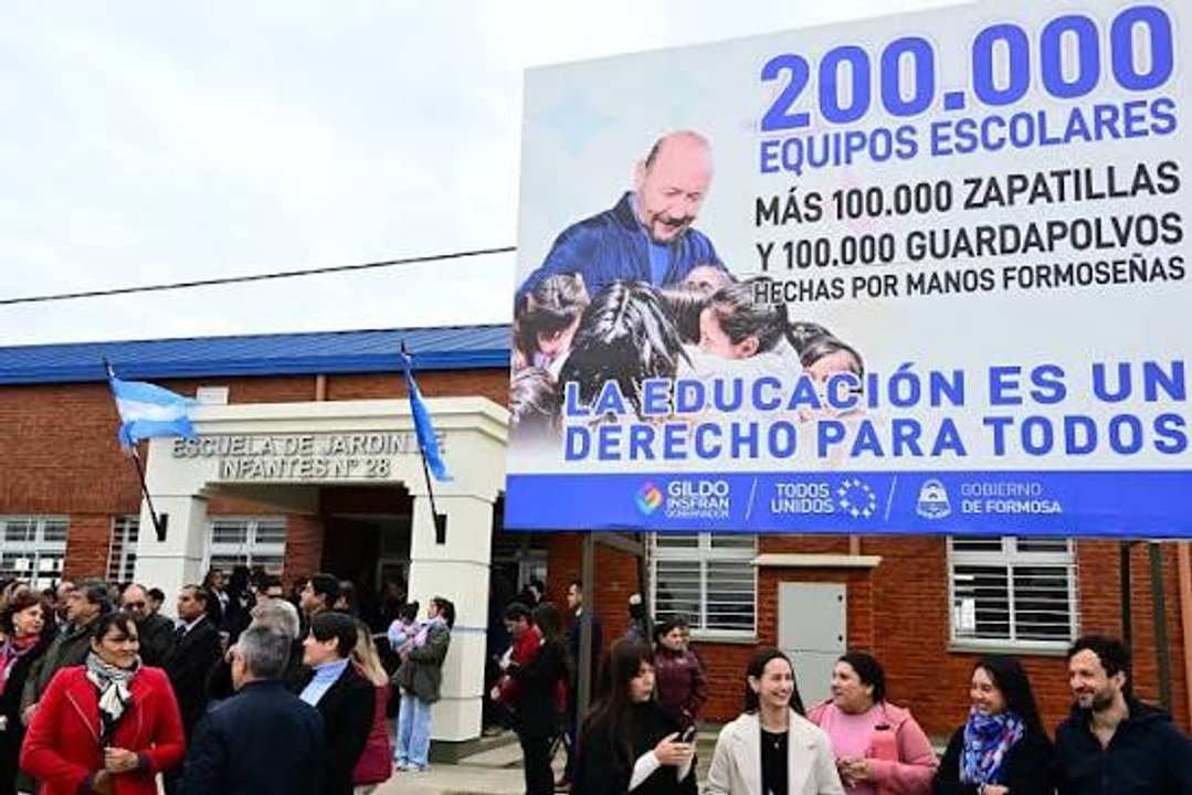 El paro expuso a Insfrán: alto acatamiento y docentes con 30% de pérdida salarial