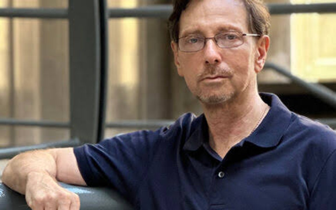 Daniel Böhm lanza Última fila, un libro de cuentos donde lo cotidiano se vuelve inquietante