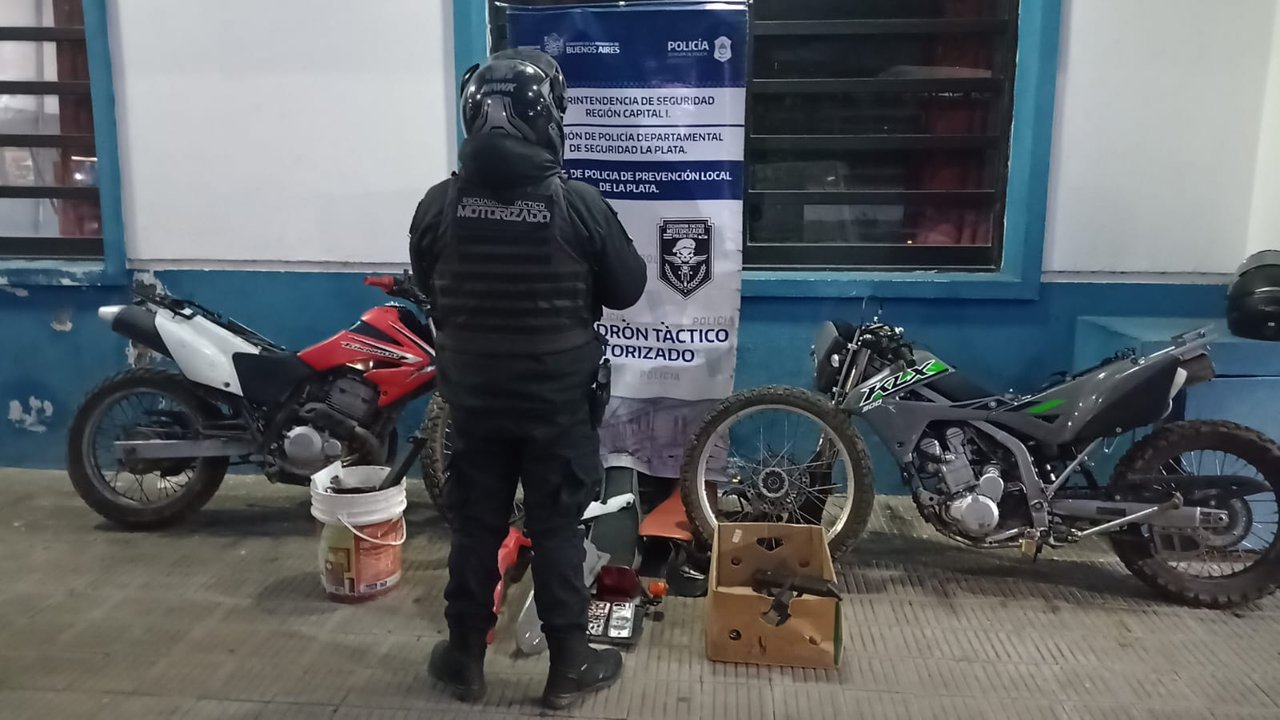 Cayó una banda acusada de robar motos en La Plata y venderlas adulteradas en Quilmes