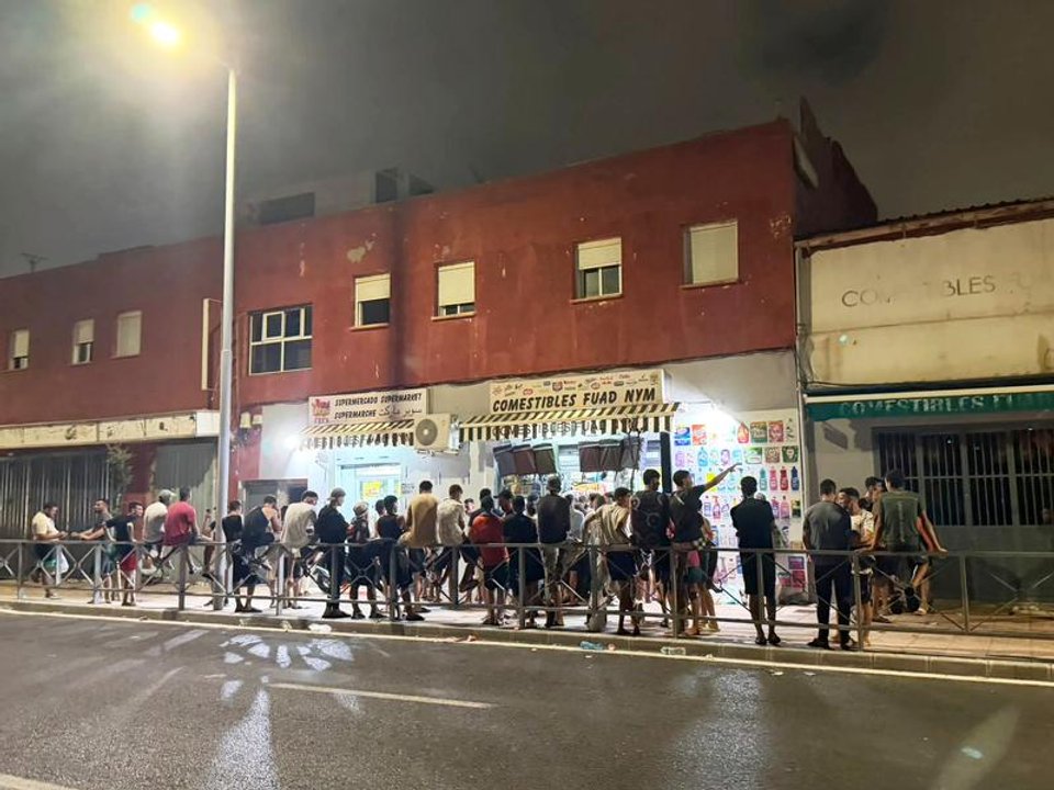 Incidente entre un inmigrante y un “influencer” en Ceuta