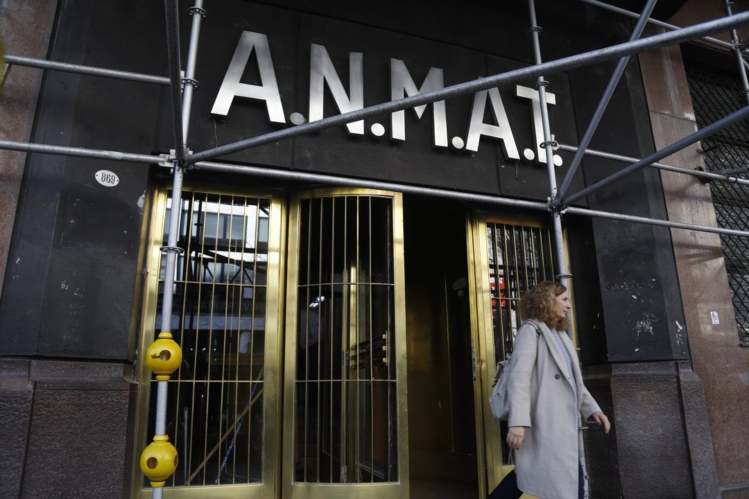 Fentanilo adulterado: detuvieron a dos ex funcionarias de la ANMAT y el INAME