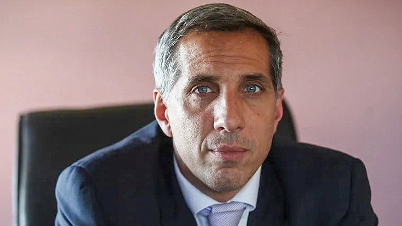 El fiscal Luciani denunció que lo implicaron en una fake news con fines de estafa