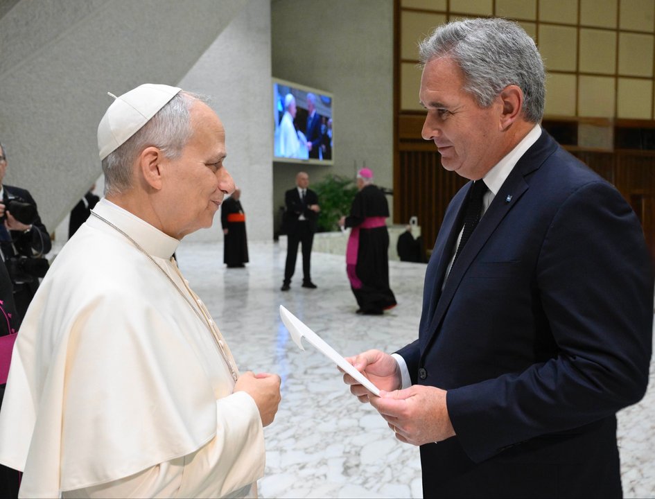 El canciller Quirno celebró la confirmación de la visita del papa León XIV a la Argentina