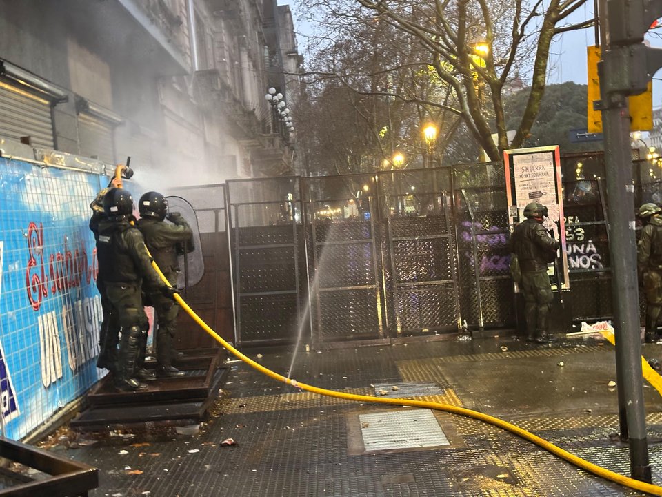 Incidentes frente al Congreso: tres detenidos durante la protesta contra la Ley de Propiedad Privada