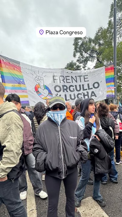 Desde Fito Páez y Lali Espósito hasta Laura Azcurra: los famosos en la marcha frente al Congreso
