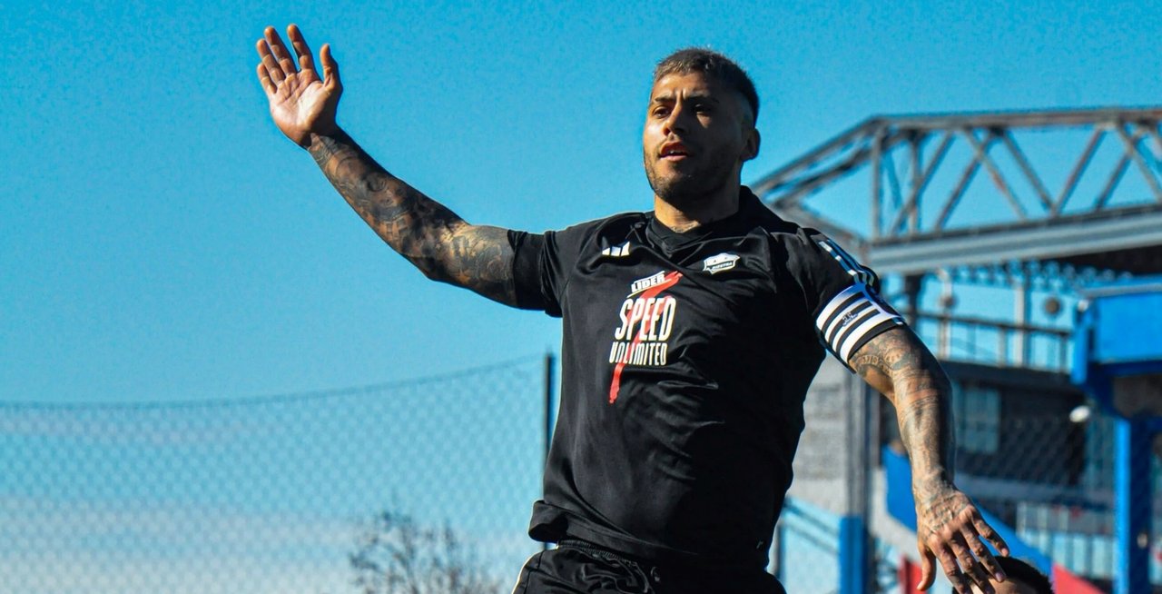 Deportivo Riestra sorprende a Estudiantes y se asoma a los primeros puestos