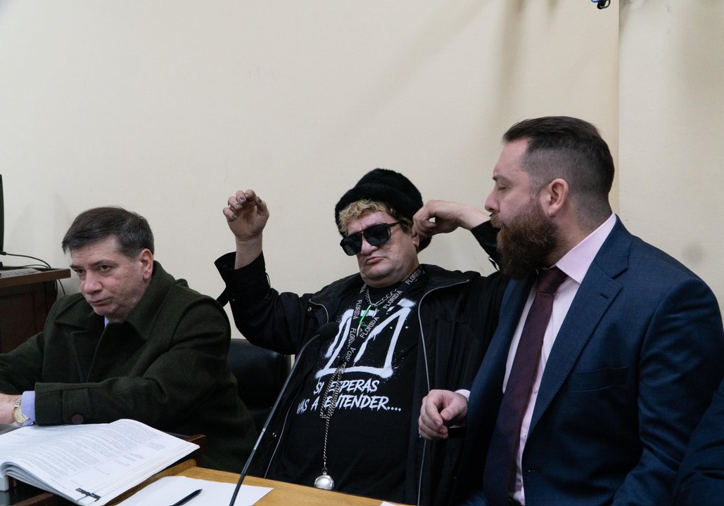 Cristian 'Pity' Álvarez al llegar a los tribunales porteños para el inicio del juicio oral