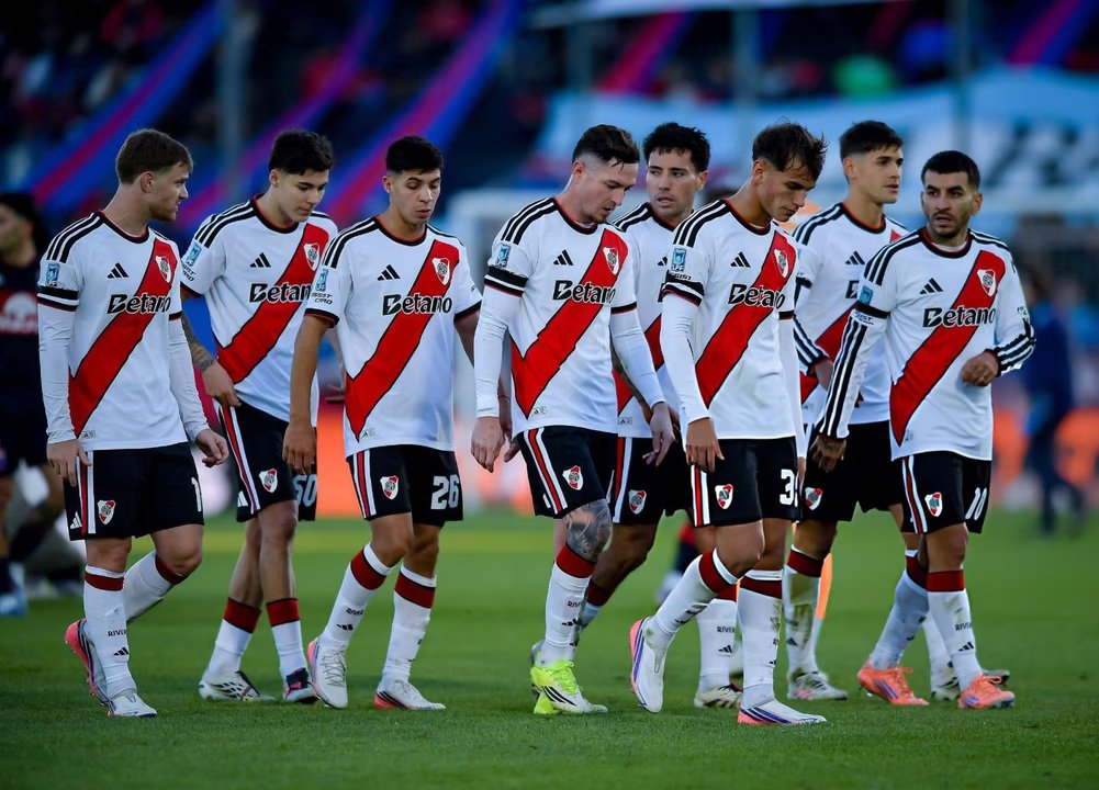 Estadio El Campín de Bogotá antes del partido suspendido por el terremoto en Colombia