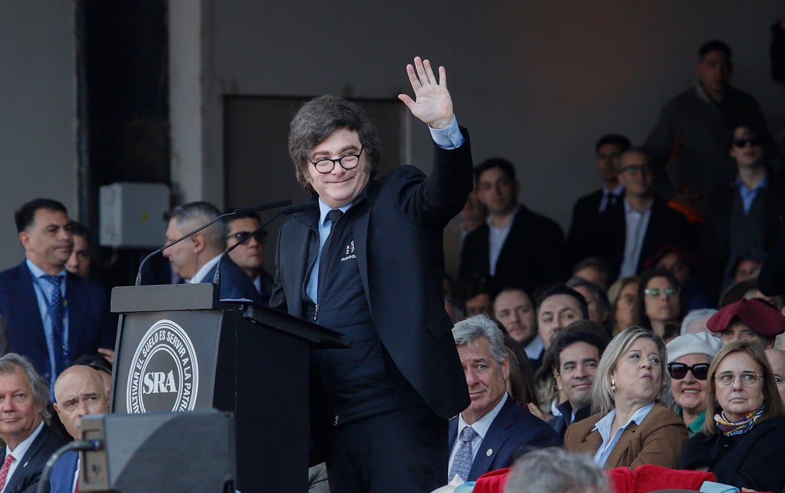 Operadores financieros siguen de cerca el escenario argentino hacia 2027