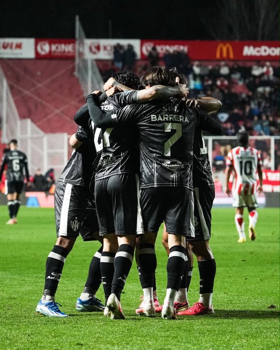 Central Córdoba dio vuelta el partido y se metió en zona de playoffs