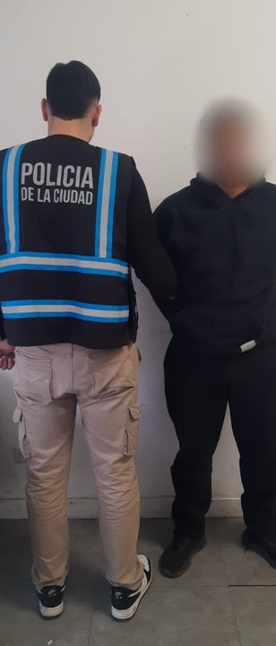 Detenido un 'viudo negro' por robos a mujeres en Retiro