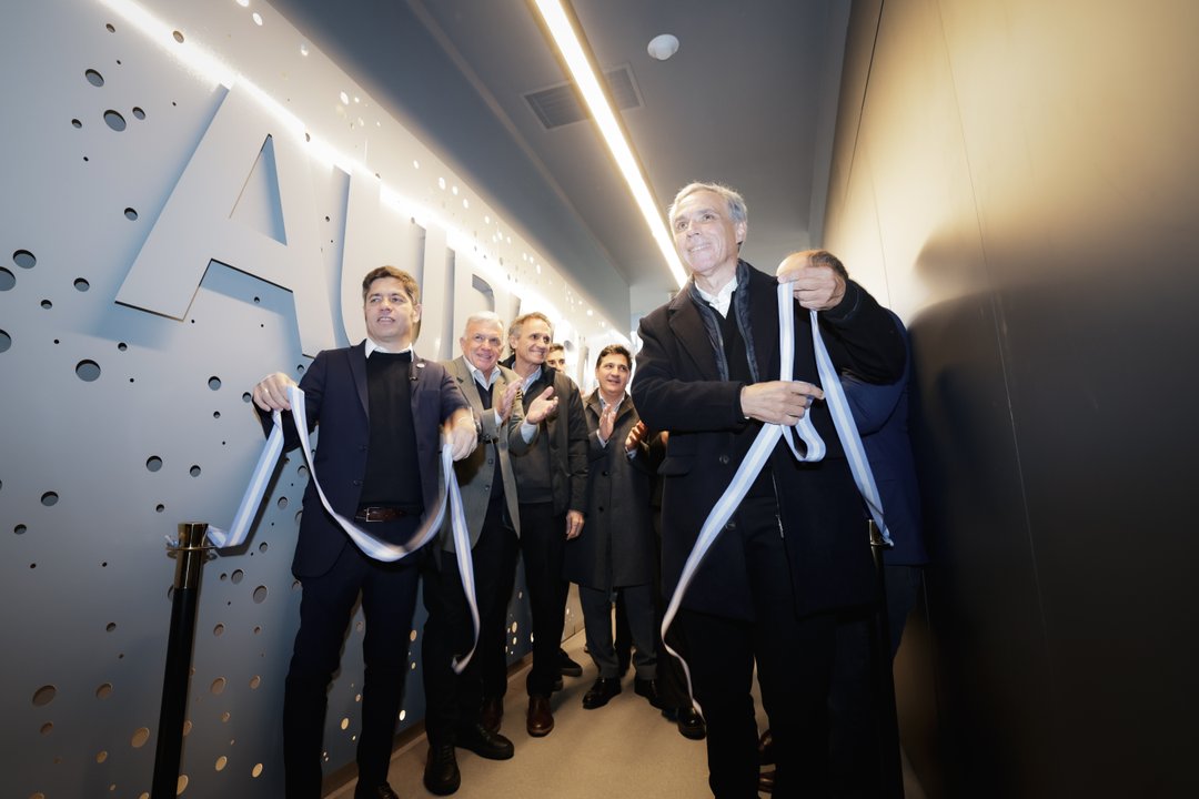 Axel Kicillof durante la inauguración de la Escuela Técnica 7 en Berazategui
