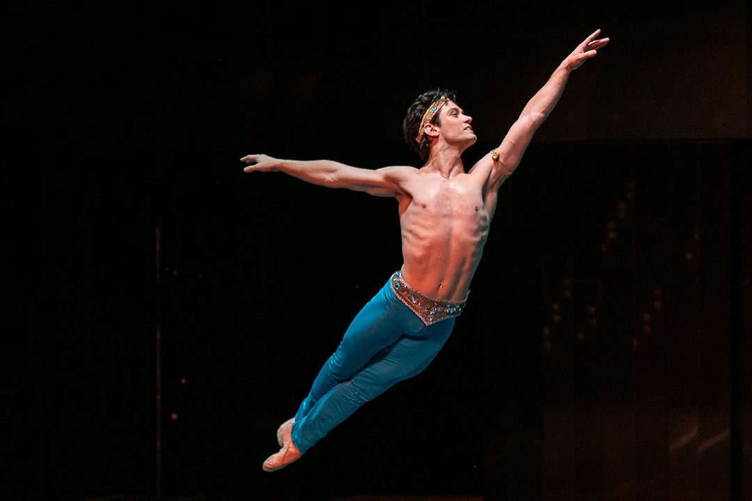 León Galeppi, joven bailarín argentino becado por el Royal Ballet School