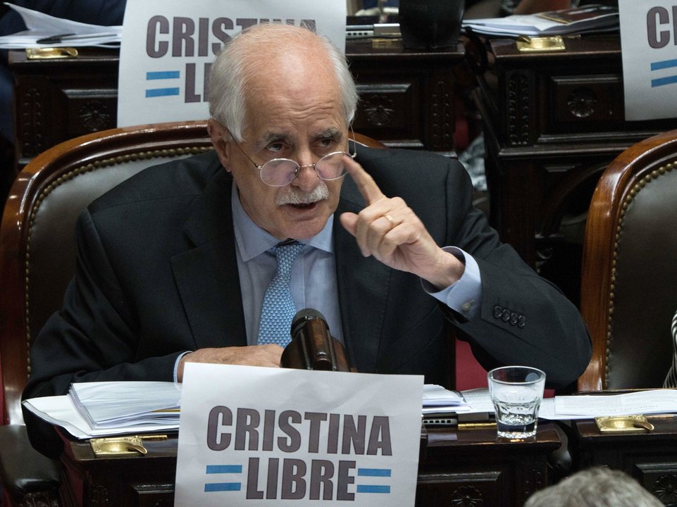 Diputado Jorge Taiana impulsa feriados por visita del Papa León XIV