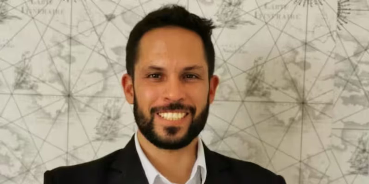 Psicólogo argentino hallado sano y salvo tras el terremoto en Colombia