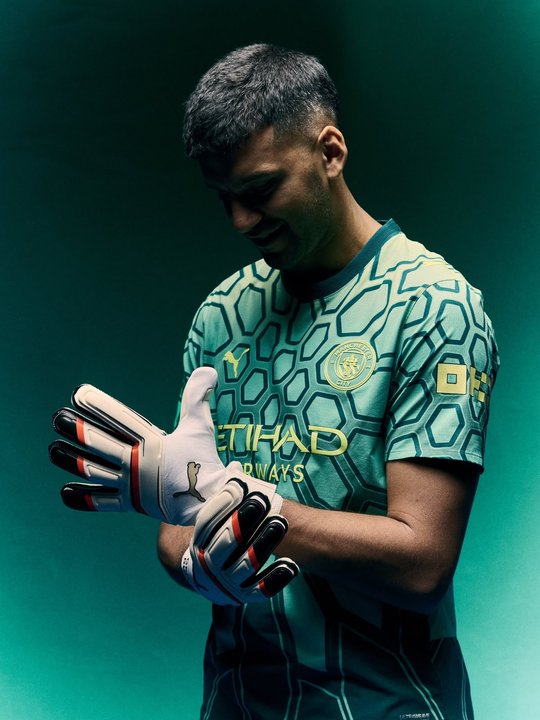 Gerónimo Rulli se une al Manchester City como nuevo arquero