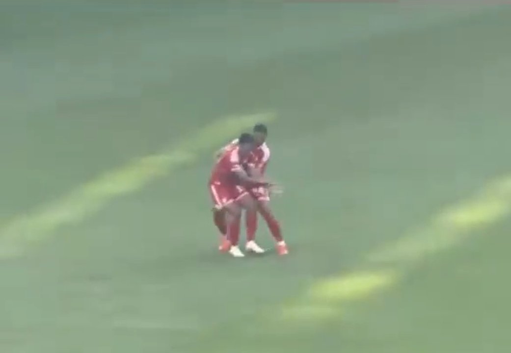 Jamal Musiala se desvanece durante el partido entre Bayern Múnich y RB Leipzig