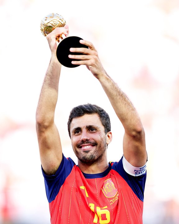 Rodri Hernández se une al Barcelona tras su éxito en el Mundial 2026