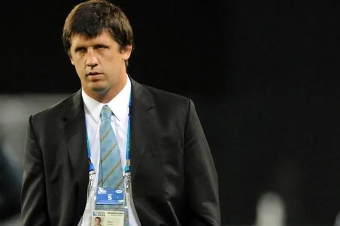 El desgarrador mensaje del ex DT de Los Pumas, Santiago Phelan, tras el cierre de su fábrica textil El desgarrador mensaje del ex DT de Los Pumas, Santiago Phelan, tras el cierre de su fábrica textil