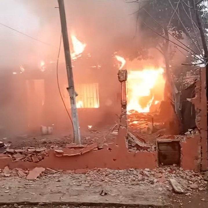 Furia vecinal en Florencio Varela: incendiaron un kiosco narco tras el asesinato de dos jóvenes