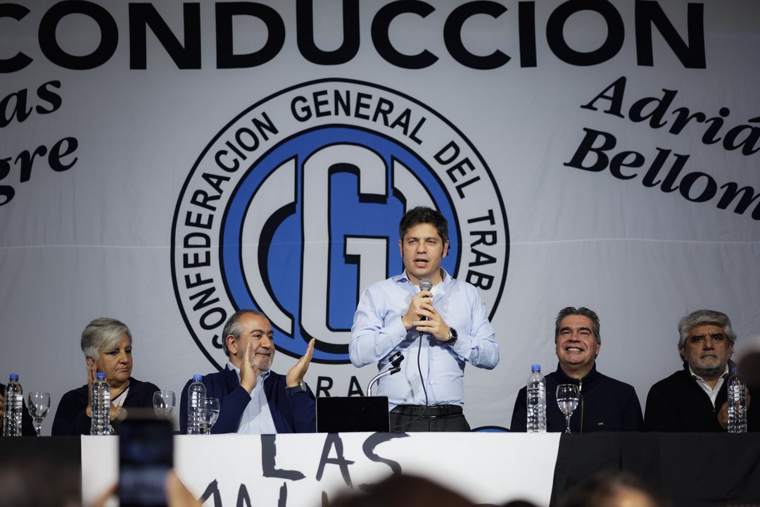 Axel Kicillof durante el acto de la CGT Regional en Chaco