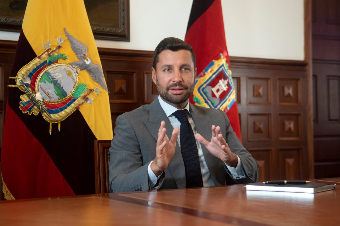 Accidente fatal en Kenia: mueren el director del CNI ecuatoriano Michele Sensi-Contugi y su esposa en choque de helicóptero Accidente fatal en Kenia: mueren el director del CNI ecuatoriano Michele Sensi-Contugi y su esposa en choque de helicóptero