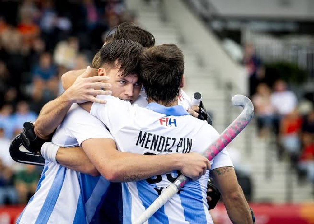 Los Leones arrasaron con Nueva Zelanda y avanzan en el Mundial de hockey