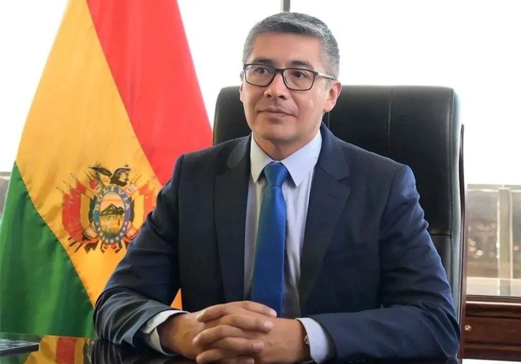 Rodrigo Paz y su ministro de Economía destituido en Bolivia