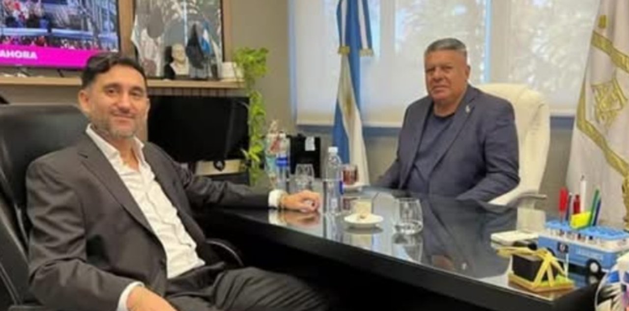 Ariel Vallejo defiende su relación con Chiqui Tapia en medio de investigaciones por lavado de dinero