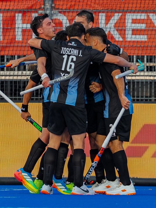 Los Leones celebran un gol ante Inglaterra en el Mundial 2026 de hockey sobre césped