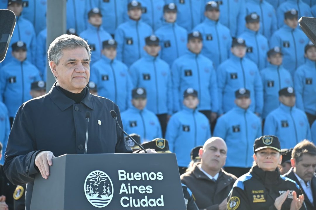 Distinción a los Cadetes de la Policía de la Ciudad por su Excelencia