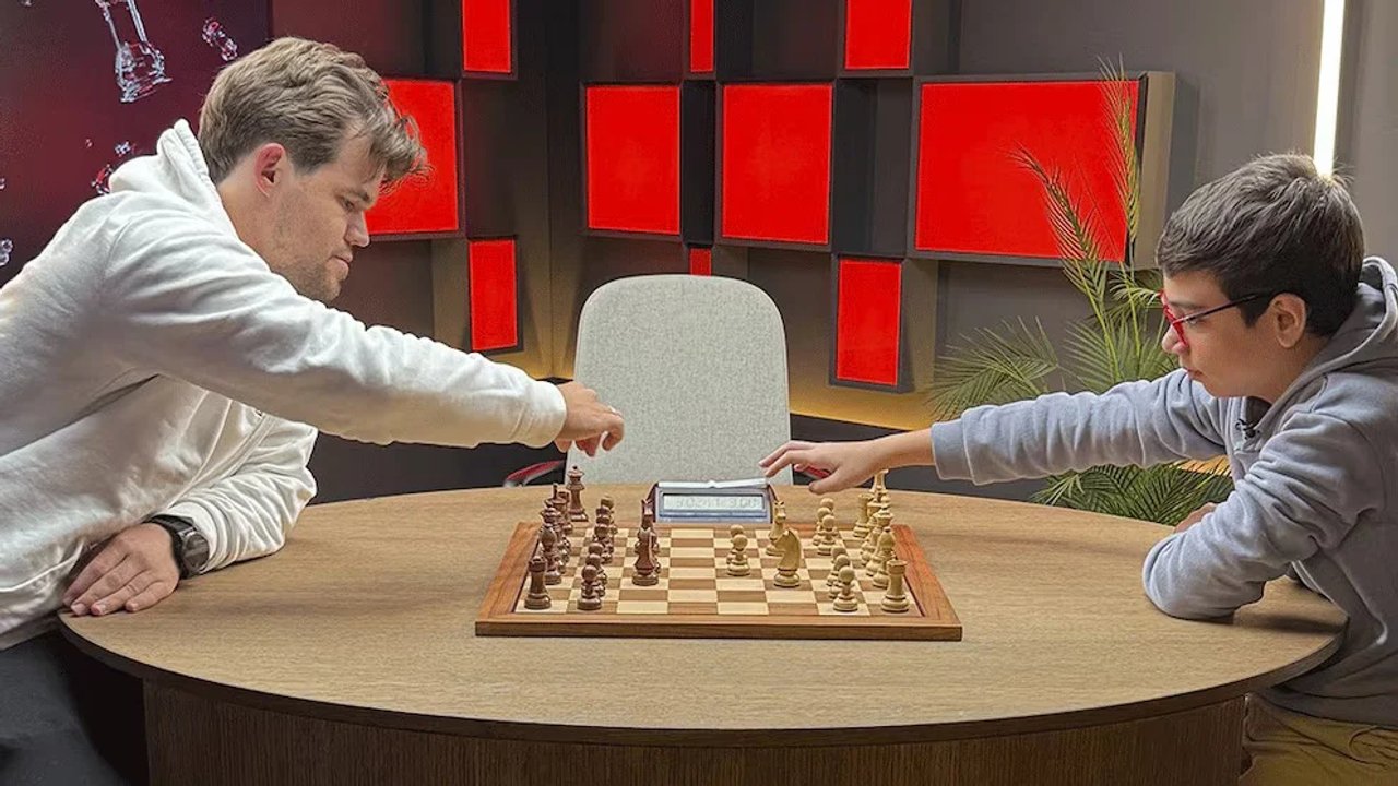 Hazaña argentina: a sus 12 años, Faustino Oro le ganó una partida al número uno del mundo, Magnus Carlsen
