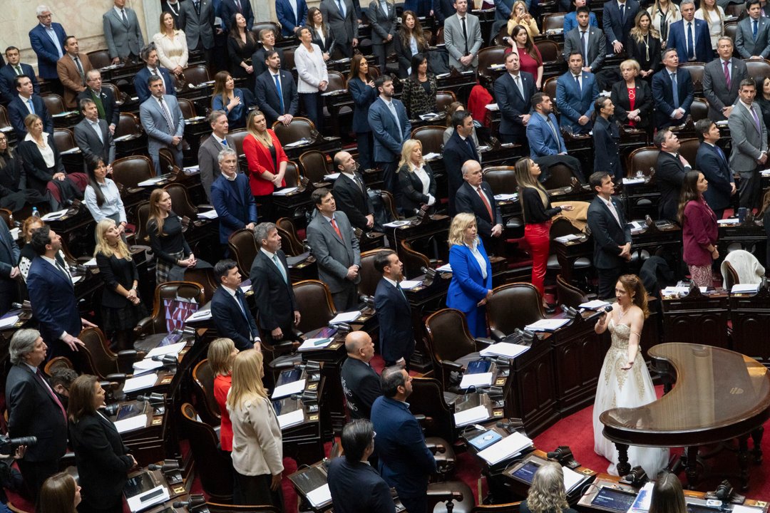 Diputados debate en el recinto la Ley de Inocencia Fiscal