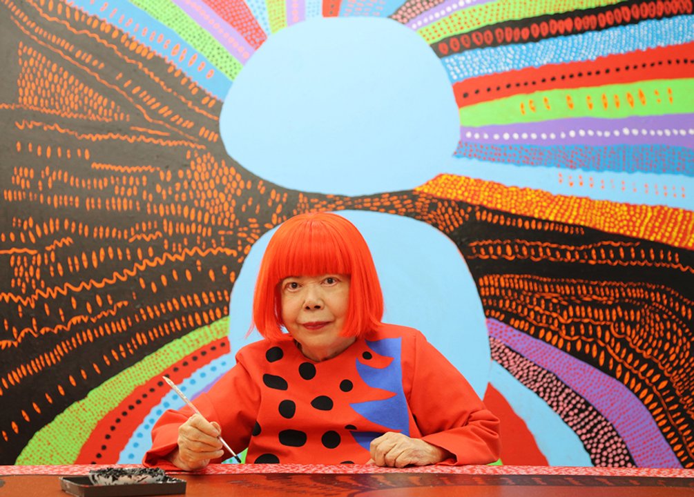 La artista japonesa Yayoi Kusama, conocida como la reina de los lunares