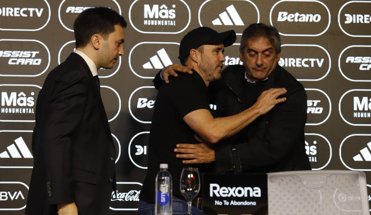 “Insostenible sin los resultados”: el dolor de Coudet al anunciar su salida de River