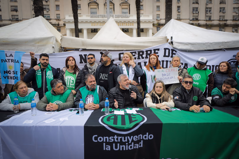 ATE marchó al Ministerio de Defensa por el reclamo salarial de militares y personal de las Fuerzas Armadas