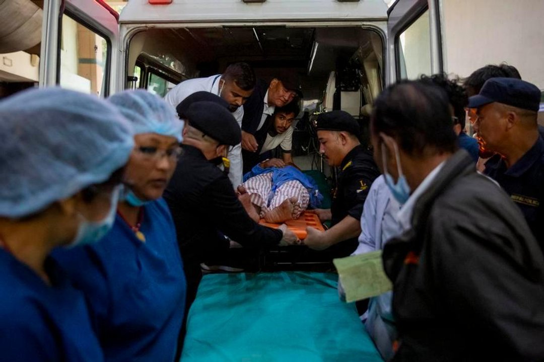 Tareas de rescate tras las inundaciones en Nepal