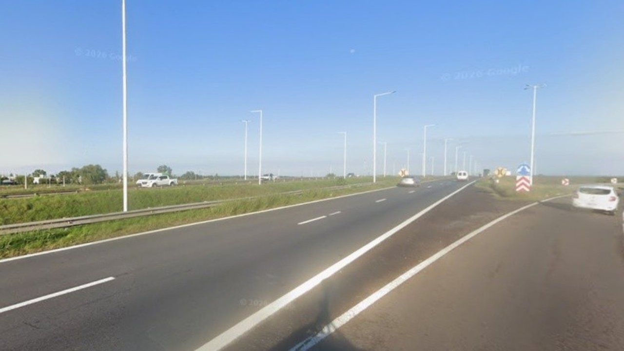 Operativo policial en la autopista Rosario-Córdoba tras un siniestro vial fatal