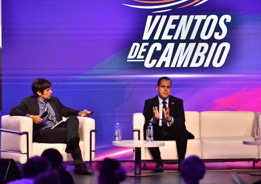 Pedro Urruchurtu Noselli durante el foro Vientos de cambio