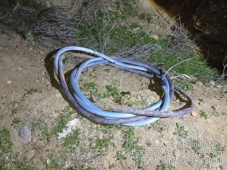Chubut: robaron cables de cobre y se paralizó la actividad de tres pozos petroleros