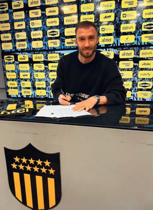 Germán Pezzella fue confirmado como refuerzo de Peñarol de Uruguay