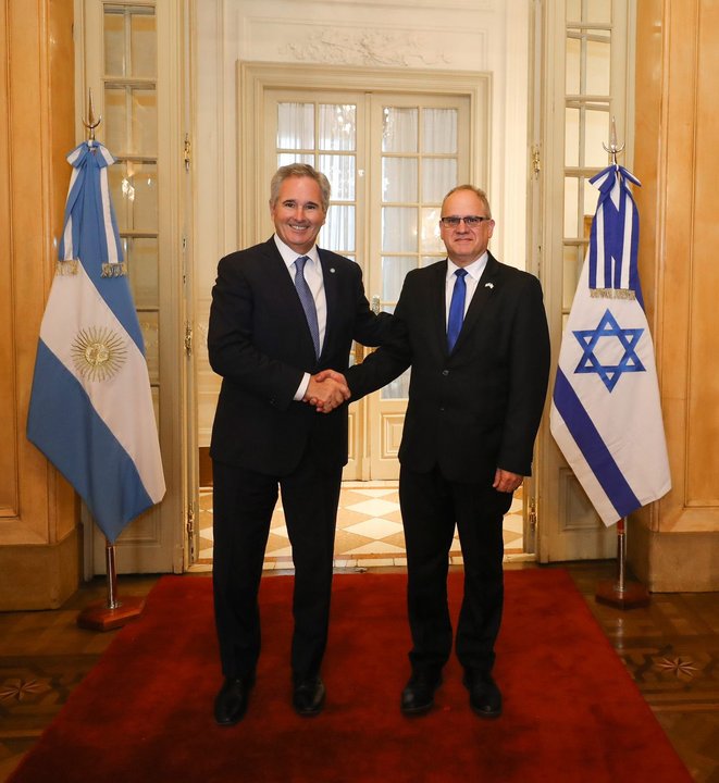 Argentina condecoró al embajador de Israel por sus cuatro años de misión diplomática en Buenos Aires