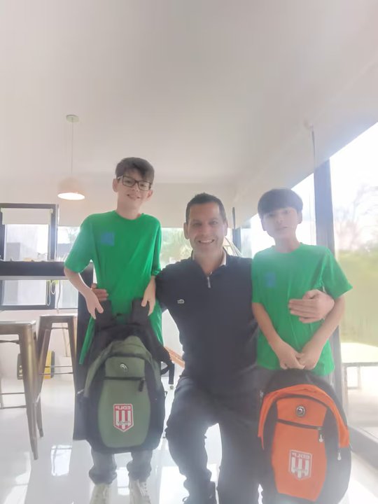 Herman Krause regresa a Argentina con sus hijos tras un largo proceso judicial en Brasil