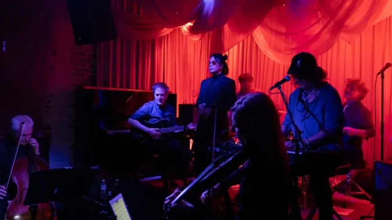 Músicos homenajean el MTV Unplugged de Charly García en el Teatro Coliseo