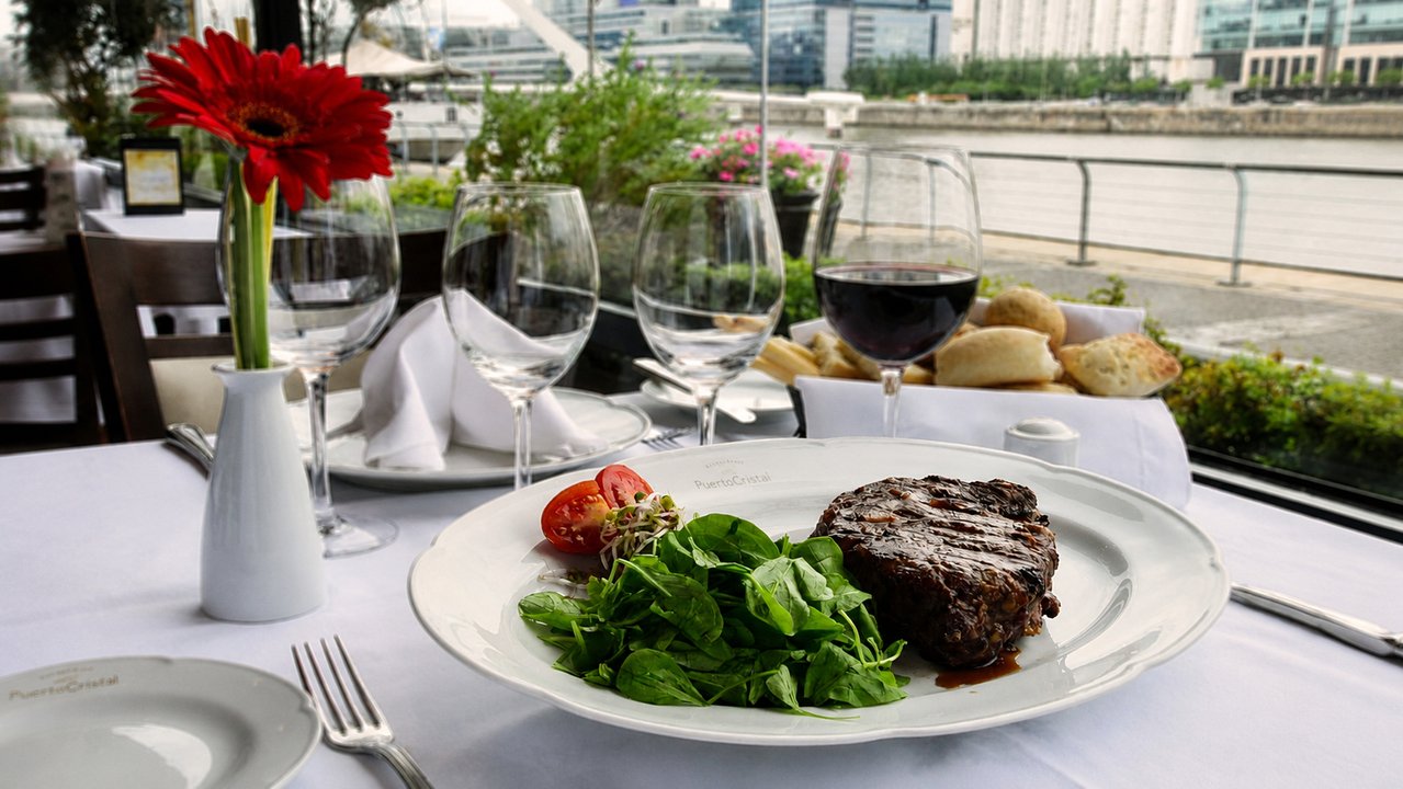 Distinguen a un restaurante porteño por su trayectoria y aporte a la gastronomía: cuál es y dónde está ubicado