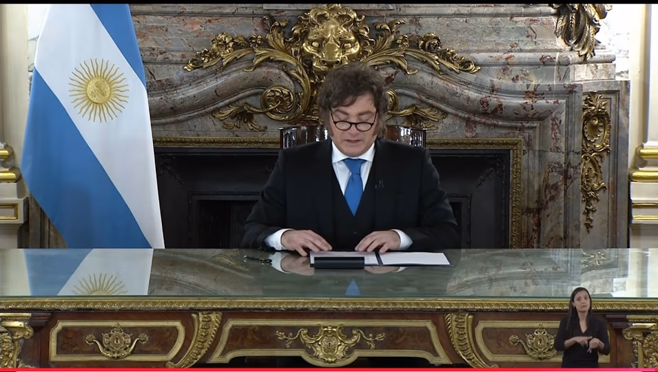 Javier Milei anunció sanciones para empresas que operen en Malvinas y la construcción de una base en Tierra del Fuego