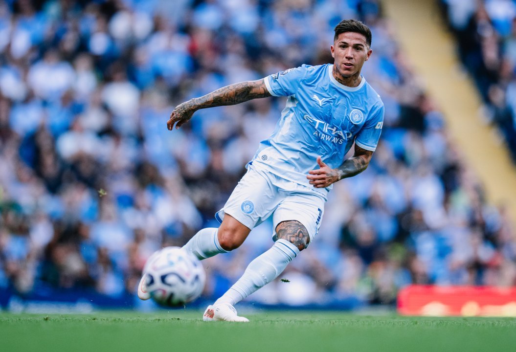 Enzo Fernández debutó de “emergencia” en el triunfo del Manchester City y se llevó los aplausos