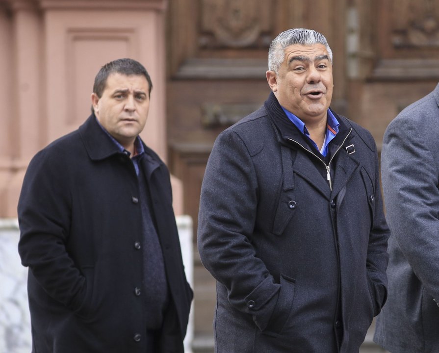 Claudio Tapia y Pablo Toviggino en el centro de una denuncia ante la FIFA